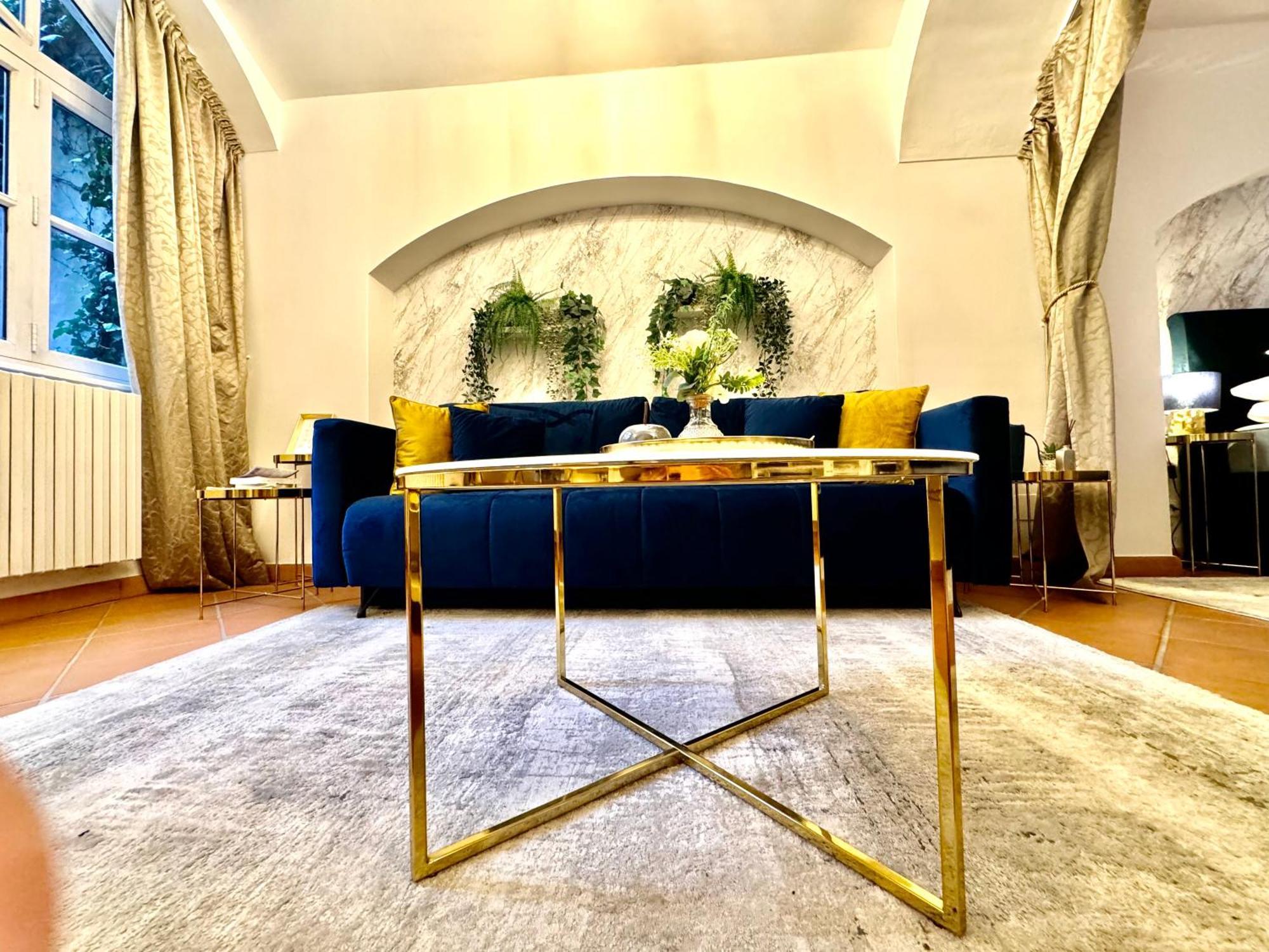 Elegantsuite 1 Minut Charles Bridge Ps5 And Garden Apartment